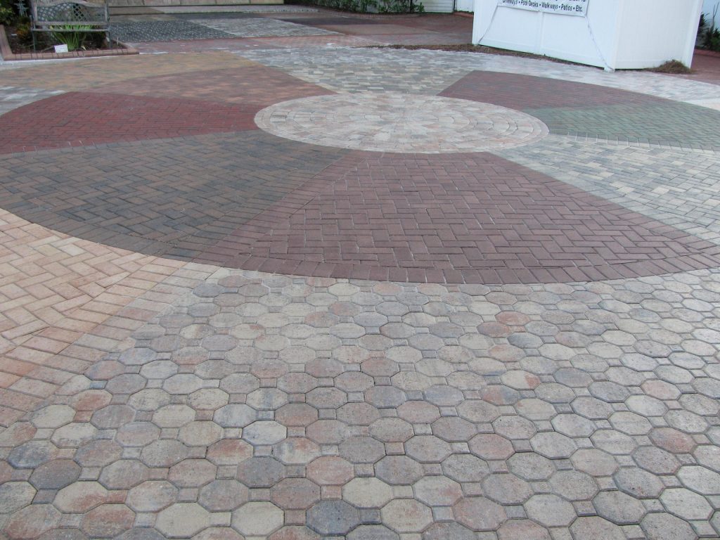 The same medallion after sealing, the red and grey rings separated again